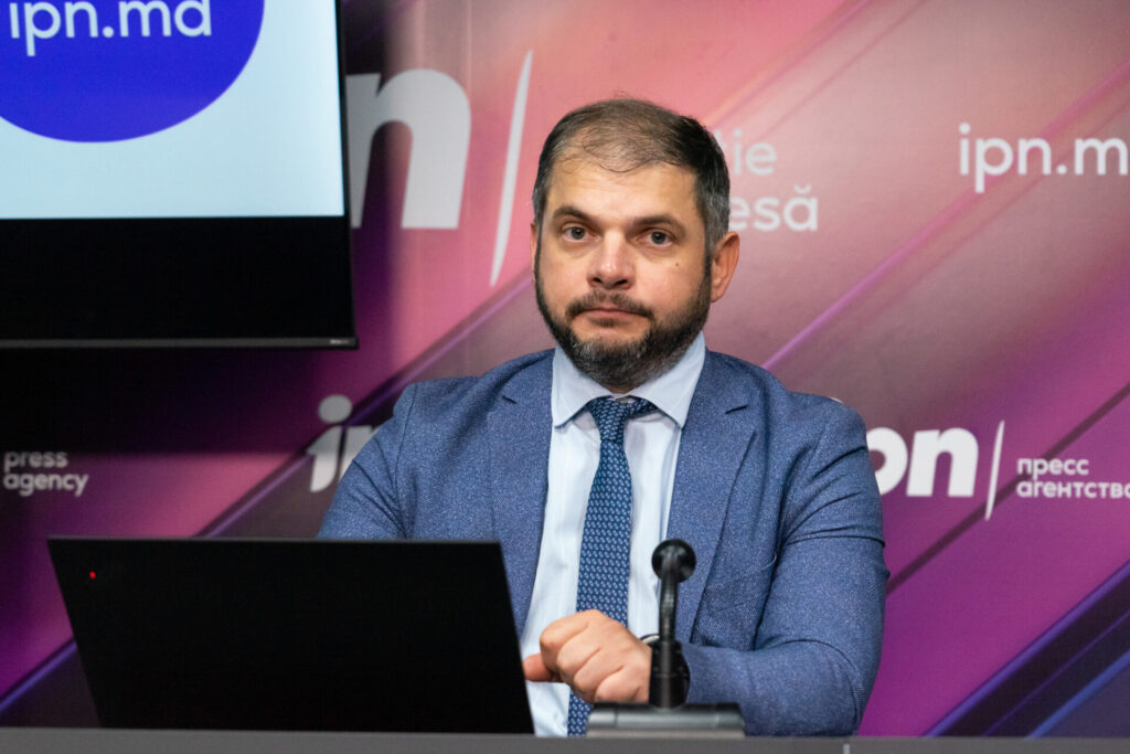21 octombrie 2025 | Conferință de presă IPN: Inițiativa constituirii Camerei de Comerț Trilaterale România–Ucraina–Republica Moldova